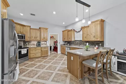 484 N Eagle Meadow Loop, Thatcher, AZ 85552 photo 7