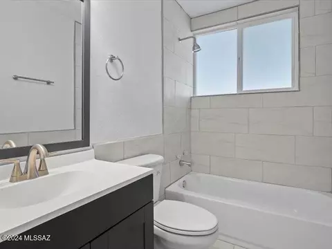 Bath - 3742 E 28th St, Tucson, AZ 85713 photo 2 of 3