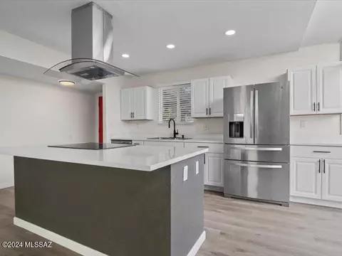 Kitchen - 3742 E 28th St, Tucson, AZ 85713 photo 3 of 5