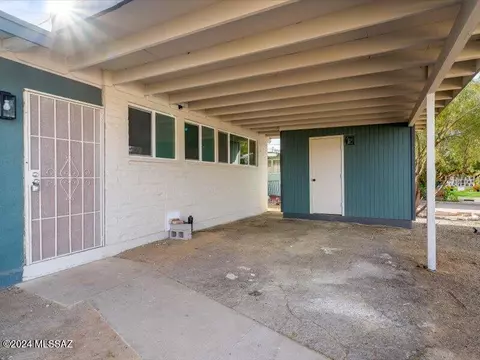 Exterior - 3742 E 28th St, Tucson, AZ 85713 photo 2 of 5