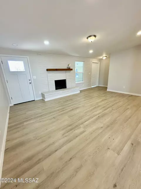 Living - 7401 E Stella Rd, Tucson, AZ 85730 photo 4 of 6