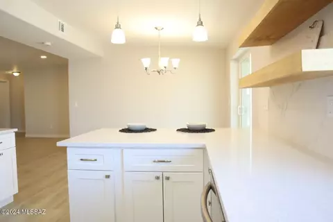 Kitchen - 7401 E Stella Rd, Tucson, AZ 85730 photo 4 of 11