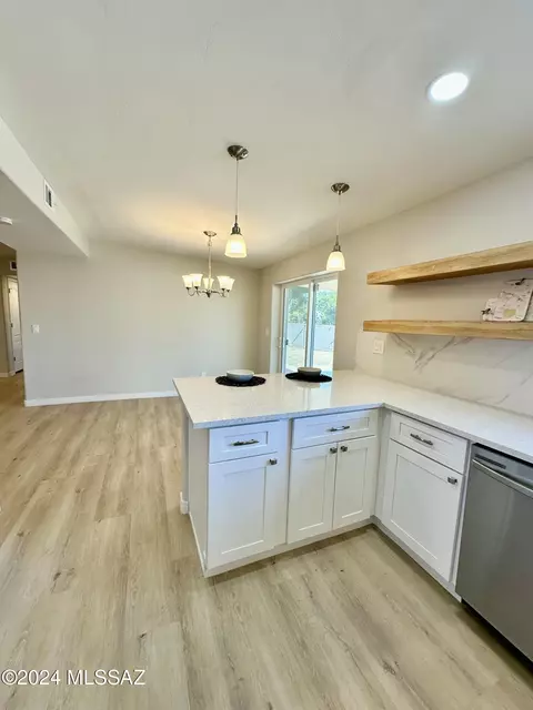 Kitchen - 7401 E Stella Rd, Tucson, AZ 85730 photo 6 of 11