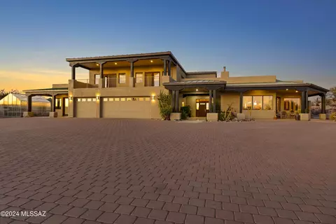 1950 W De Havilland Way, Tucson, AZ 85755