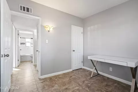 5734 E 33rd St, Tucson, AZ 85711 photo 16