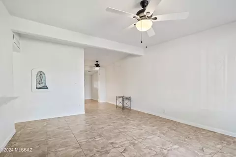 5734 E 33rd St, Tucson, AZ 85711 photo 4