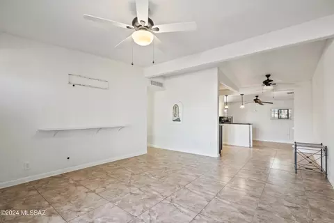5734 E 33rd St, Tucson, AZ 85711 photo 5