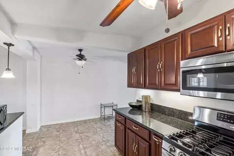 5734 E 33rd St, Tucson, AZ 85711 photo 9