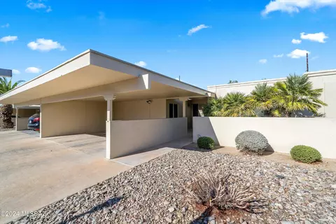 1051 N Caribe Ave, Tucson, AZ 85710