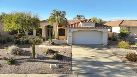 151 E Silverstone Pl, Oro Valley, AZ 85737