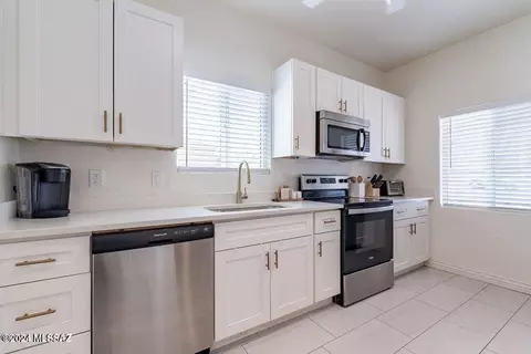 Kitchen - 2109 E Grant Rd, Tucson, AZ 85719 photo 1 of 3