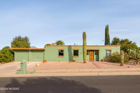 8521 E Mabel Pl, Tucson, AZ 85715