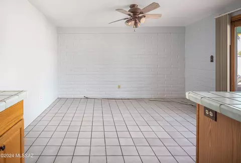 8521 E Mabel Pl, Tucson, AZ 85715 photo 7