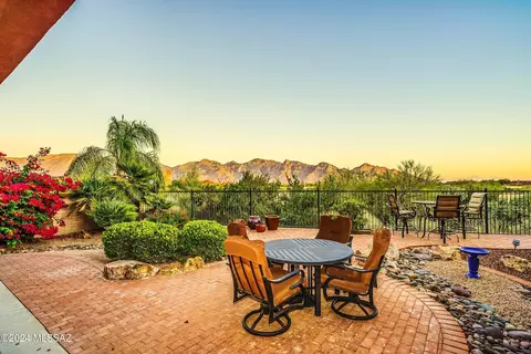 1125 W Mulligan Dr, Oro Valley, AZ 85755