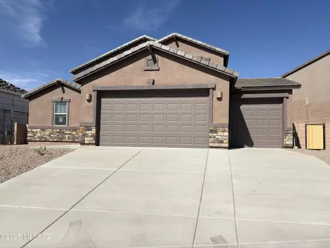 17637 S Ironwood Bend Dr, Vail, AZ 85641