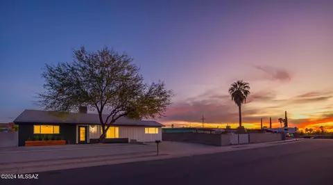 8430 E Baker St, Tucson, AZ 85710
