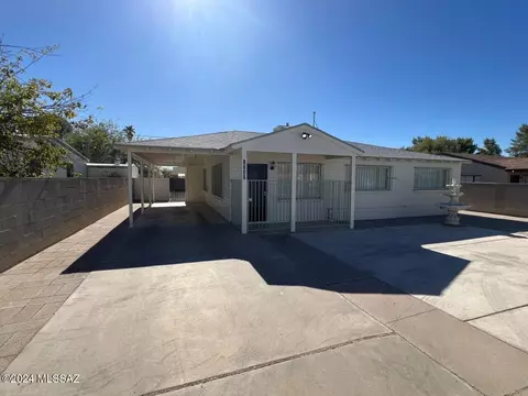 3142 E 29th St, Tucson, AZ 85713