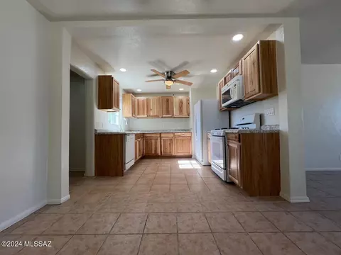Kitchen - 3142 E 29th St, Tucson, AZ 85713 photo 1 of 4