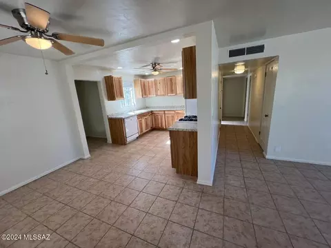 Entry Way - 3142 E 29th St, Tucson, AZ 85713 photo 1 of 1