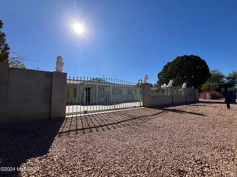 Exterior - 3142 E 29th St, Tucson, AZ 85713 photo 2 of 9