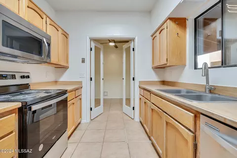 3338 E Popinac Loop, Tucson, AZ 85716 photo 3