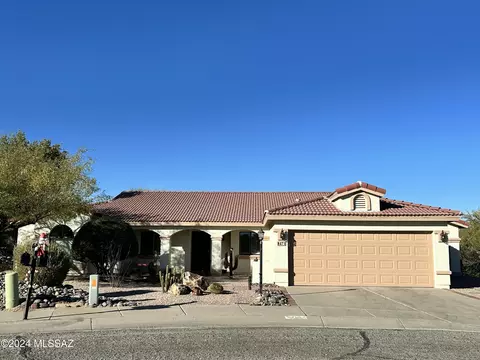 471 S Corte Del Poeta, Green Valley, AZ 85614