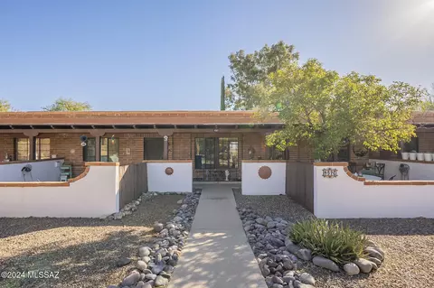 457 S Paseo Quinta #C, Green Valley, AZ 85614