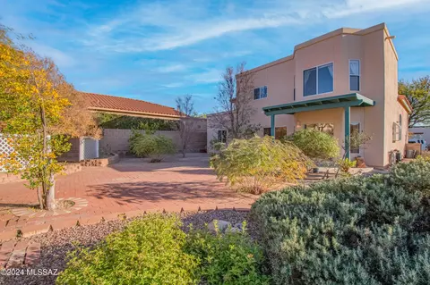 Exterior - 517 E Covered Wagon Dr, Tucson, AZ 85704 photo 2 of 4
