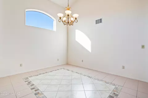 Dining - 517 E Covered Wagon Dr, Tucson, AZ 85704 photo 1 of 1