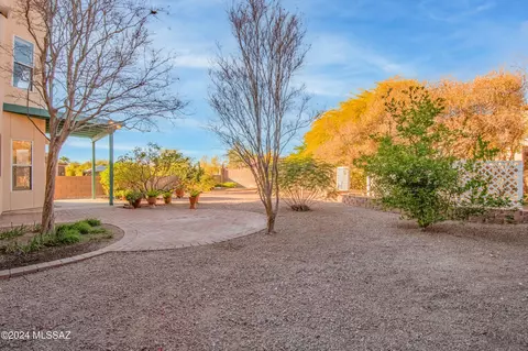 Exterior - 517 E Covered Wagon Dr, Tucson, AZ 85704 photo 4 of 4