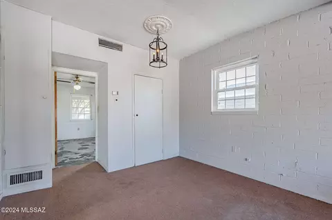 237 E Laguna St, Tucson, AZ 85705 photo 23