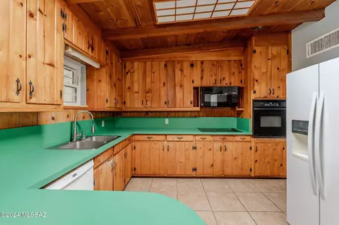 237 E Laguna St, Tucson, AZ 85705 photo 10