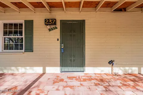 237 E Laguna St, Tucson, AZ 85705 photo 5