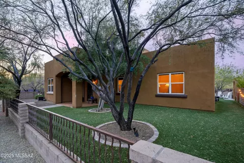 10570 Eleanor Maldonado Pl, Tucson, AZ 85747