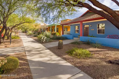 445 E Laos St, Tucson, AZ 85701