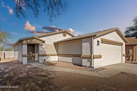 3538 W Ethan Crossing Ln, Tucson, AZ 85741