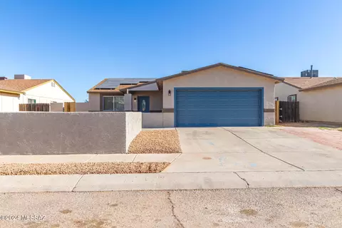 5911 S Oaklands Dr, Tucson, AZ 85746