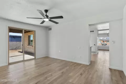 9346 E 5th St, Tucson, AZ 85710 photo 7