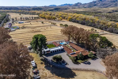 31 Santa Gertrudis Ln, Tumacacori, AZ 85640