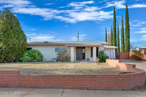 1028 W Webb Dr, San Manuel, AZ 85631