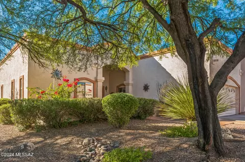1353 W Dry Wash Pl, Tucson, AZ 85737