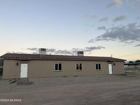 3204 E Almartin St, Tucson, AZ 85716