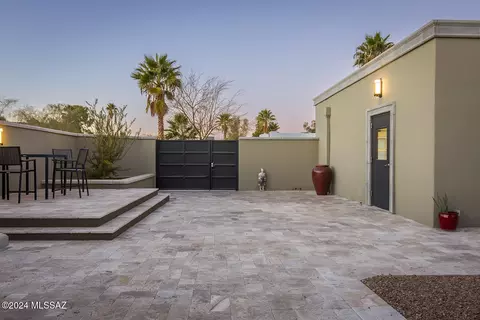 Exterior - 2201 E Mabel St, Tucson, AZ 85719 photo 15 of 17