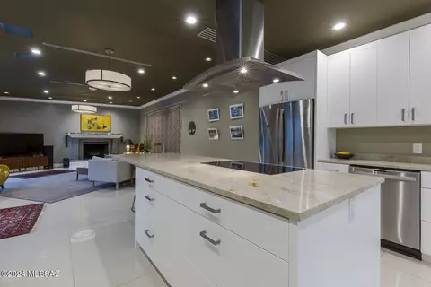 Kitchen - 2201 E Mabel St, Tucson, AZ 85719 photo 5 of 6