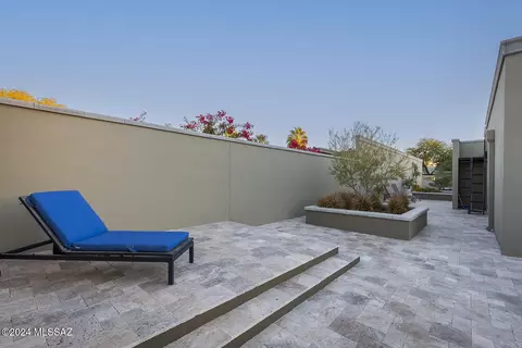 Exterior - 2201 E Mabel St, Tucson, AZ 85719 photo 11 of 17