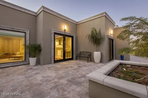 Exterior - 2201 E Mabel St, Tucson, AZ 85719 photo 6 of 17