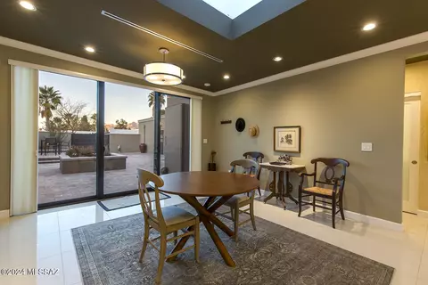 Dining - 2201 E Mabel St, Tucson, AZ 85719 photo 3 of 3