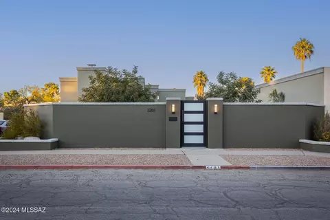 2201 E Mabel St, Tucson, AZ 85719