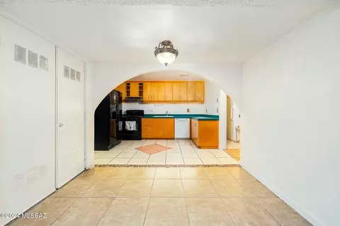 1005 E 24th St, Tucson, AZ 85713 photo 14