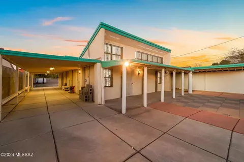 1005 E 24th St, Tucson, AZ 85713 photo 2